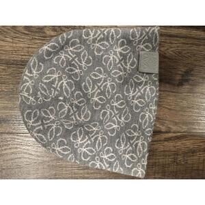 NWOT Loewe All Over Anagram Logo Pattern Knit Beanie